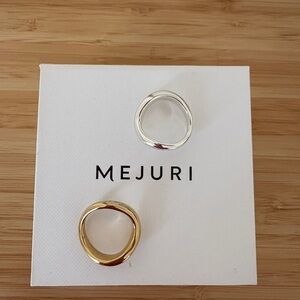 New in box Mejuri dome wave rings